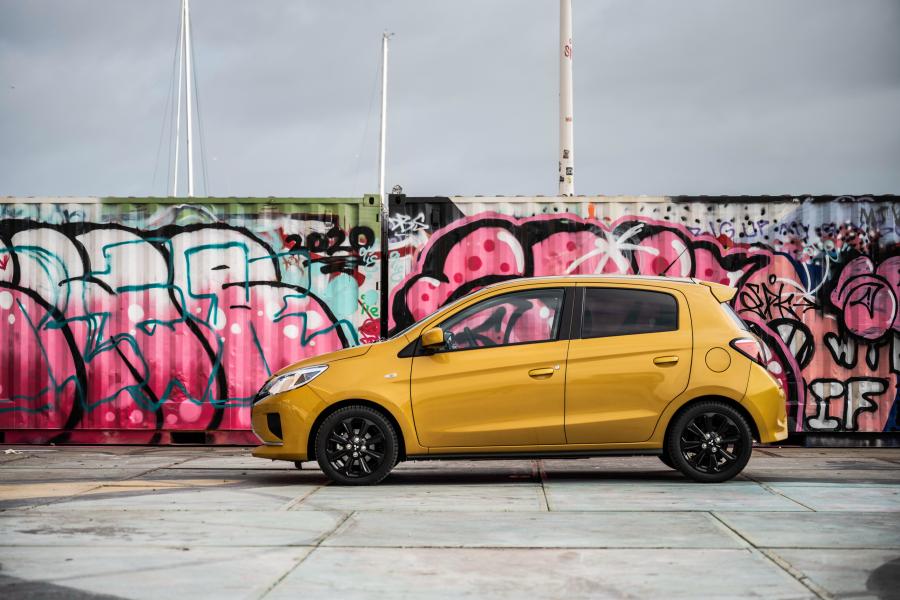  Mitsubishi Space Star 2020 года  (фото 47 из 49)
